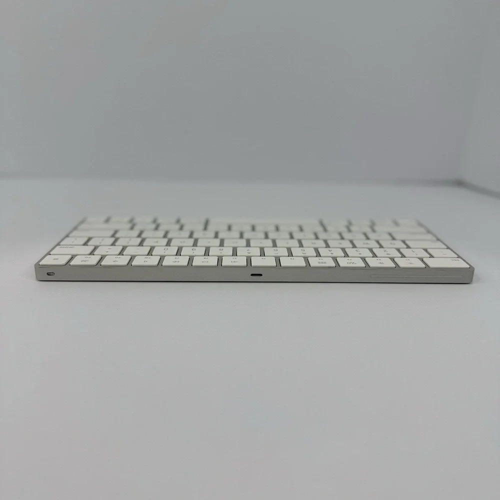 Apple A1644 Magic Keyboard Rechargeable Wireless Bluetooth No Cable UNTESTED